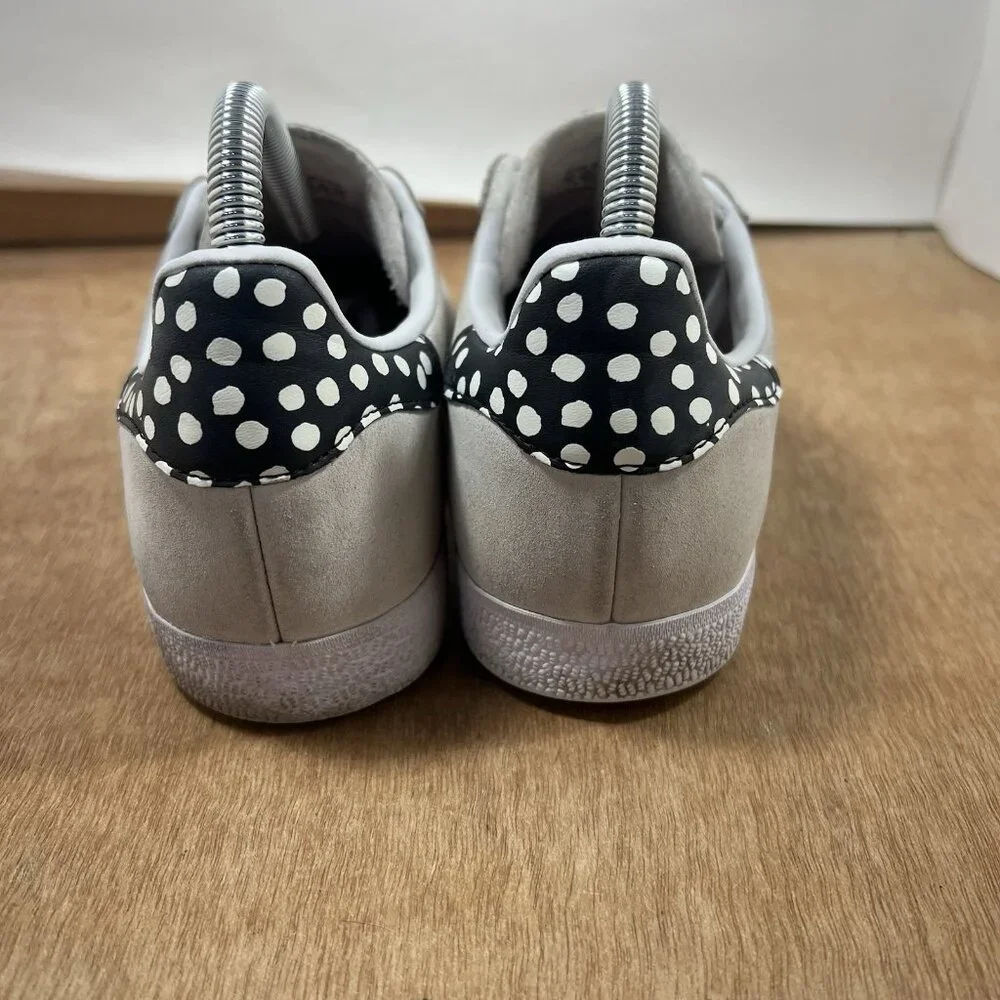 adidas Gazelle Originals Suede Women Size 7 Beige Black Spots